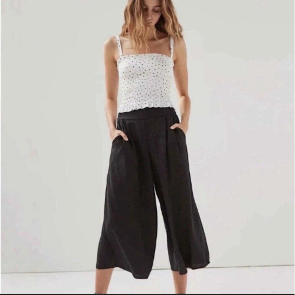 Aritzia Sunday Best Sullivan Culotte Pants Black Wide Leg Cropped XXS
